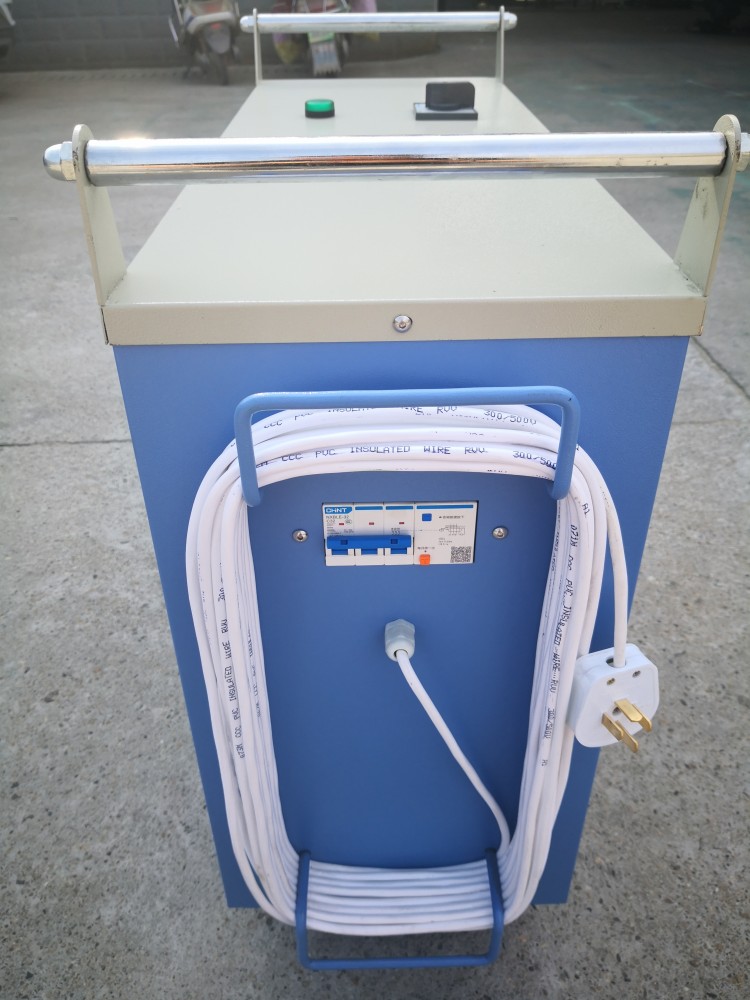 AU521F加油機 (7)_conew1.jpg